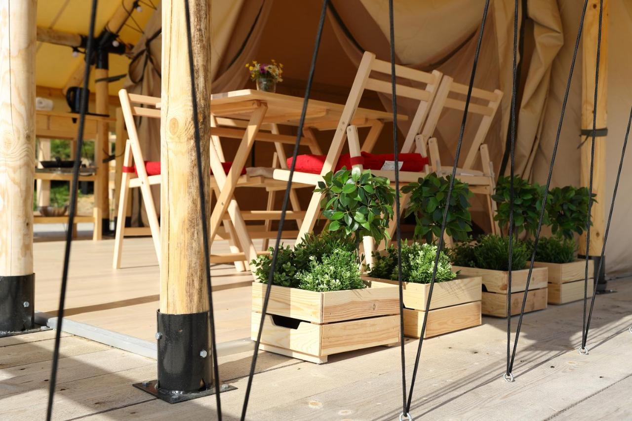 Hotel Bukovel Glamping Exterior foto